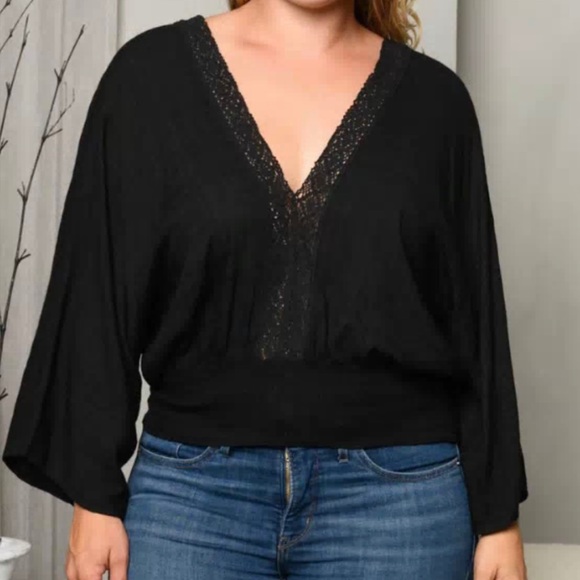 BELL SLEEVE V-NECK OPEN BACK TOP - Picture 4 of 5